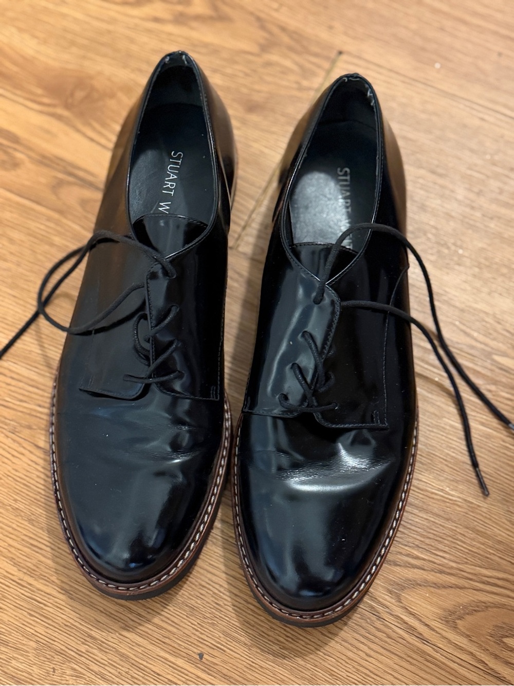 Stuart Weitzman Women’s Black Patent Leather Lace-Up Oxfords